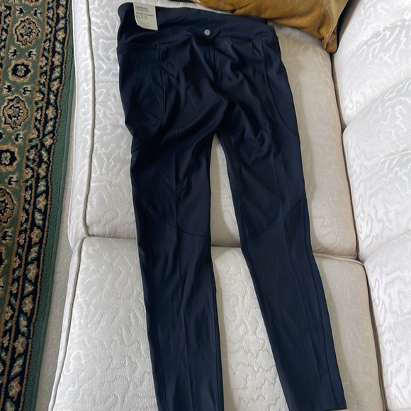 Black leggings - Picture 3 of 3